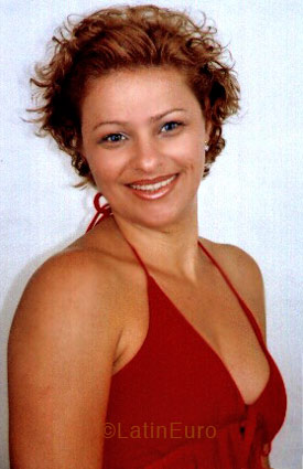 Date this attractive Brazil girl Martha from SAO PAULO B3916