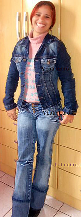 Date this foxy Brazil girl Evelin from SAO PAULO B3932