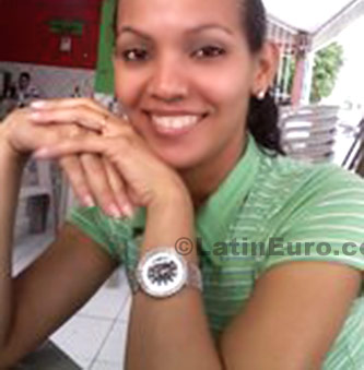 Date this fun Brazil girl Fernanda from Brazlandia B408