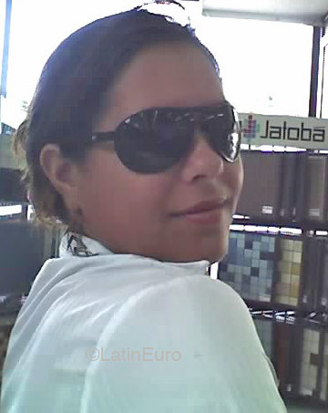 Date this funny Brazil girl Josy from ATIBAIA B4126