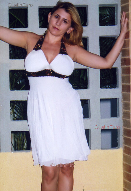 Date this beautiful Brazil girl Alexandra from SOBRAL B4209