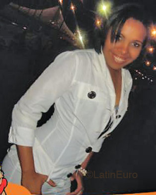 Date this hard body Brazil girl Patricia from ARCOVERDE B4466