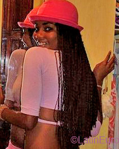 Date this delightful Brazil girl Teandinir from SALVADOR B4551