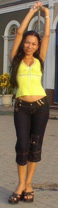 Date this attractive Brazil girl Ana from MANAUS B4556