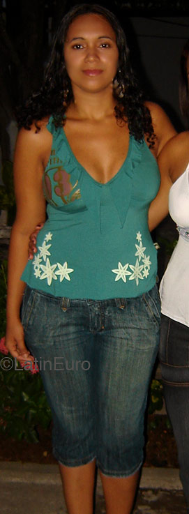 Date this foxy Brazil girl Elisangela from PIRIPIRI B3332