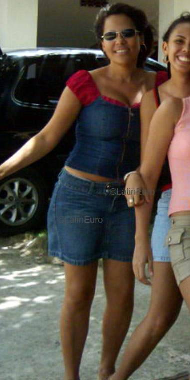 Date this good-looking Brazil girl Rosangela from  B4620