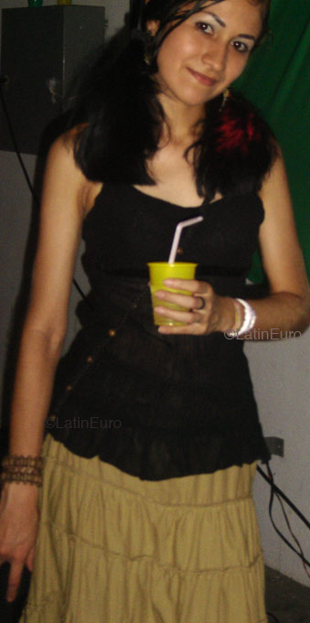 Date this attractive Brazil girl Karen from MANAUS B4676