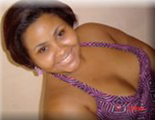 Date this pretty Brazil girl Alexandra from RECIFE B4759