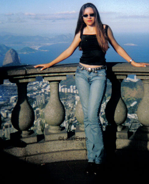 Date this tall Brazil girl Viviane from SOROCABA B4875