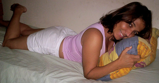 Date this athletic Brazil girl Maria from Campinas B4940