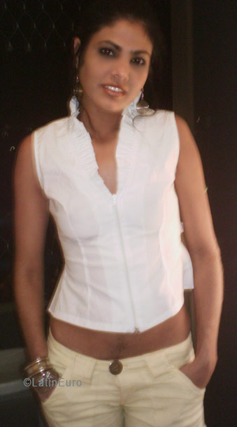 Date this good-looking Brazil girl Tatiane from SALVADOR B5499