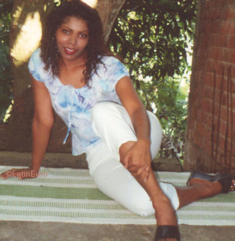 Date this delightful Brazil girl Marilucia from SALVADOR B5767