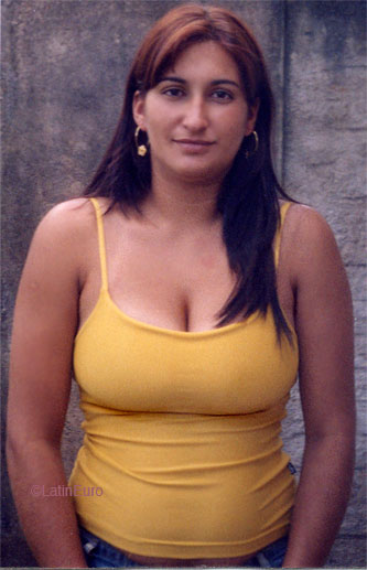 Date this sultry Brazil girl Guarciaba from BOTELHOS B6118