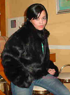 Date this cute Brazil girl Thata from SAO PAULO B6243