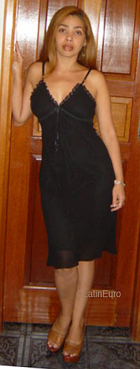 Date this foxy Brazil girl Luceana from RIO DE JANEIRO B6408