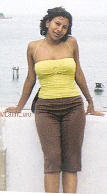 Date this attractive Brazil girl Noelia from TERESINA B6461