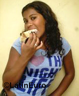 Date this beautiful Brazil girl Keli from Sao Paulo B681