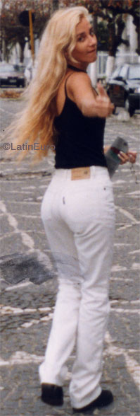 Date this stunning Brazil girl Sallete from GOIANIA B6907