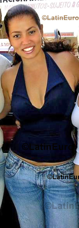 Date this fun Brazil girl Lilian from Goiania B698