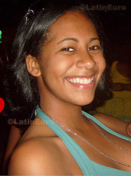 Date this happy Brazil girl Jessica from Rio de Janeiro B71