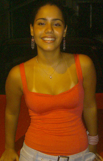 Date this voluptuous Brazil girl Carla from RIO DE JANEIRO B7260