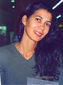Date this beautiful Brazil girl Magda from CAMBORIU B7331