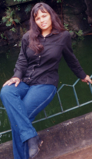 Date this beautiful Brazil girl Luci from NOVA IGUACU B7501