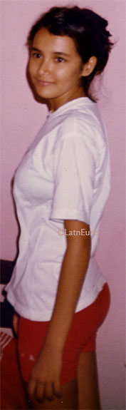 Date this stunning Brazil girl Fernanda from JARDIM DE PIRANHAS B7738