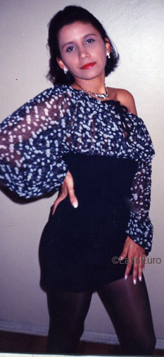 Date this sensual Brazil girl Elilia from CAXIAS DO SUL B7750