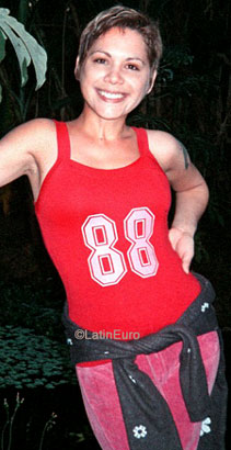 Date this gorgeous Brazil girl Kenia from RIBEIRAO PRETO B8021