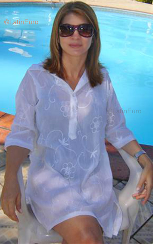 Date this passionate Brazil girl Edna from Goiania B809