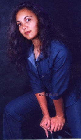 Date this attractive Brazil girl Geisa from SACRAMENTO B8272