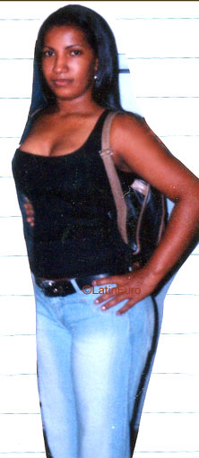 Date this beautiful Brazil girl Luana from LAURO DE FREITAS B8434