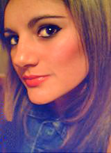 Date this charming Brazil girl Ariana from Icara B898