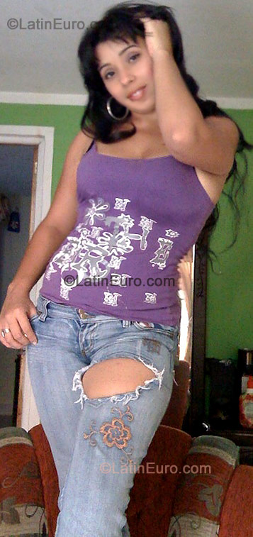 Date this fun Colombia girl Yurany from Medellin C7943