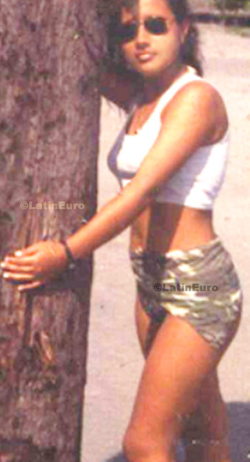 Date this sensual Colombia girl Ana from  C8033