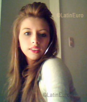 Date this charming Colombia girl Yani from Bogota C8053