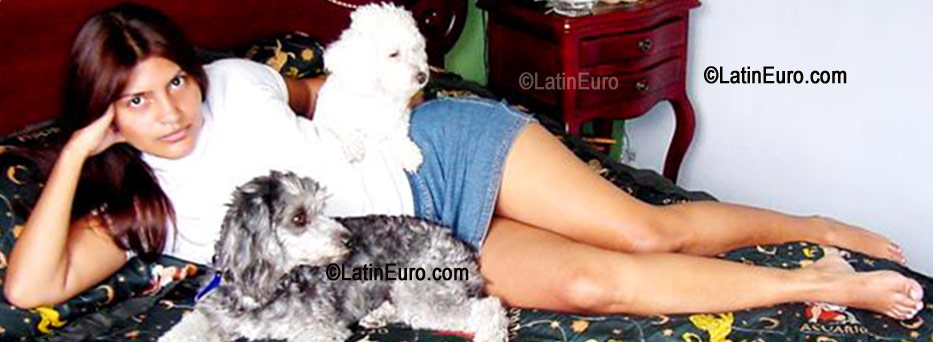 Date this exotic Colombia girl Nnicolle from Manizales C8071