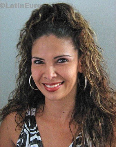 Date this passionate Colombia girl Martha from Bucaramanga C8097