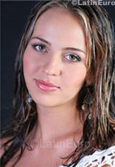 Date this charming Colombia girl Paula from Medellin C8124