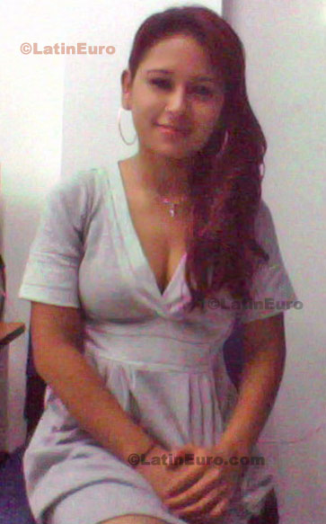 Date this sensual Colombia girl Marcela from Pereira C8136