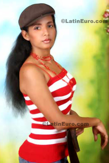 Date this exotic Colombia girl Maria from  C8193