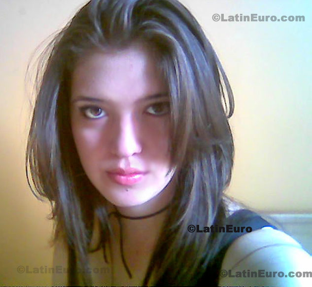 Date this voluptuous Colombia girl C8315 from Bogota C8315