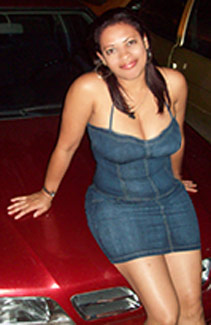 Date this happy Colombia girl Adaluz from  C8337