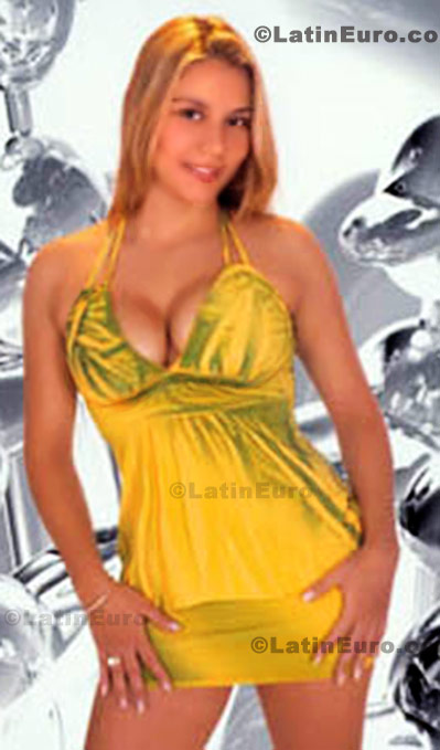 Date this georgeous Colombia girl Diana from Cali C8462