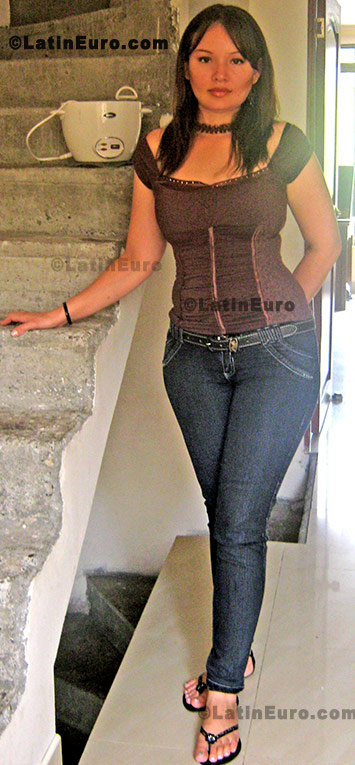 Date this delightful Colombia girl Erika from Pereira C8493
