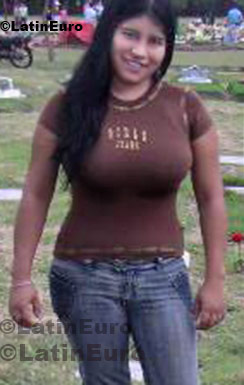 Date this hot Colombia girl Yuli from Cali C8506