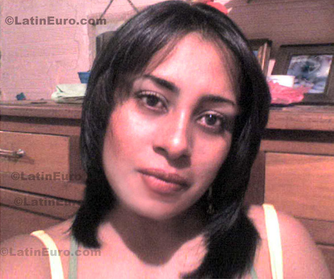 Date this charming Colombia girl Paula from Medellin C8562