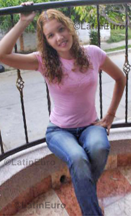 Date this georgeous Colombia girl Lisseth- from Valledupar C8648