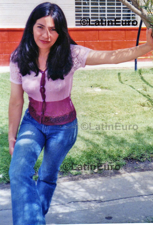 Date this funny Colombia girl Mireya from Bogota C8657